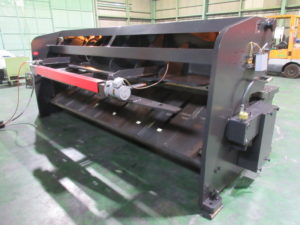 AMADA M-3045